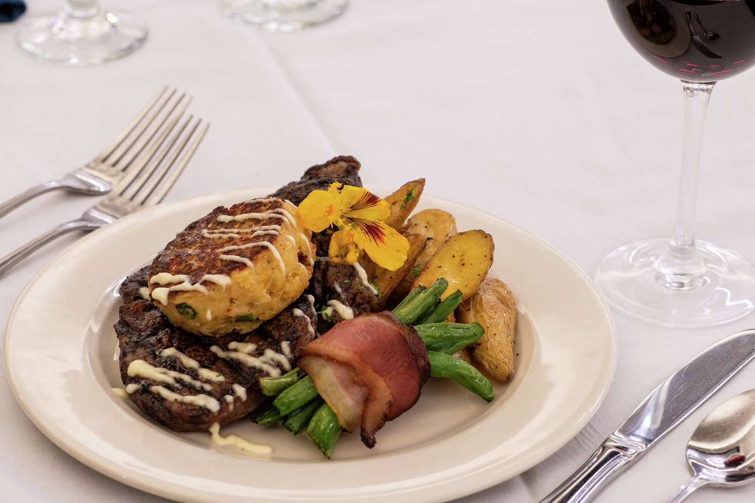 Фото DoubleTree by Hilton Hotel Portland