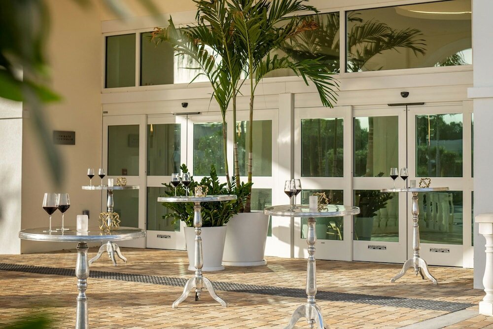 Фото The Karol Hotel, St. Petersburg Clearwater, a Tribute Portfolio Hotel