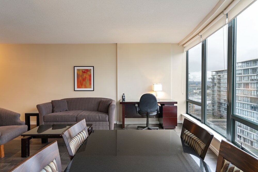 Фото Executive Hotel Vancouver Airport