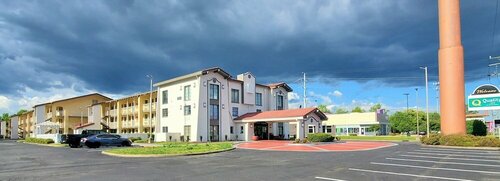 Гостиница Quality Inn Hampton - Newport News в Хэмптоне