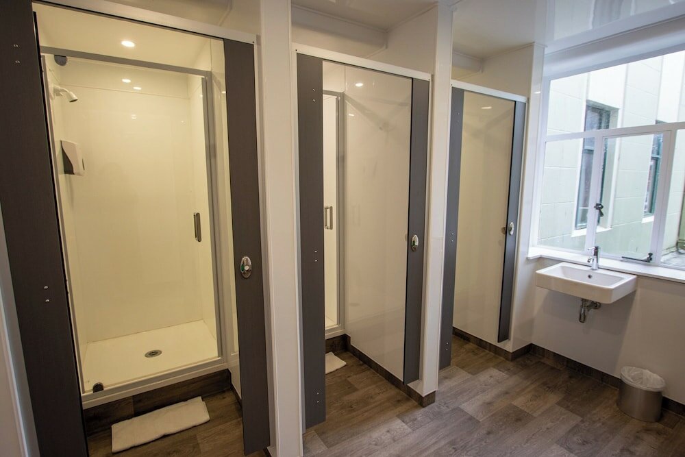 Фото Hotel Waterloo & Backpackers