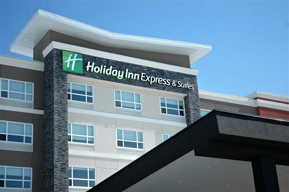 Фото Holiday Inn Express & Suites Edmonton Sw - Windermere, an Ihg Hotel