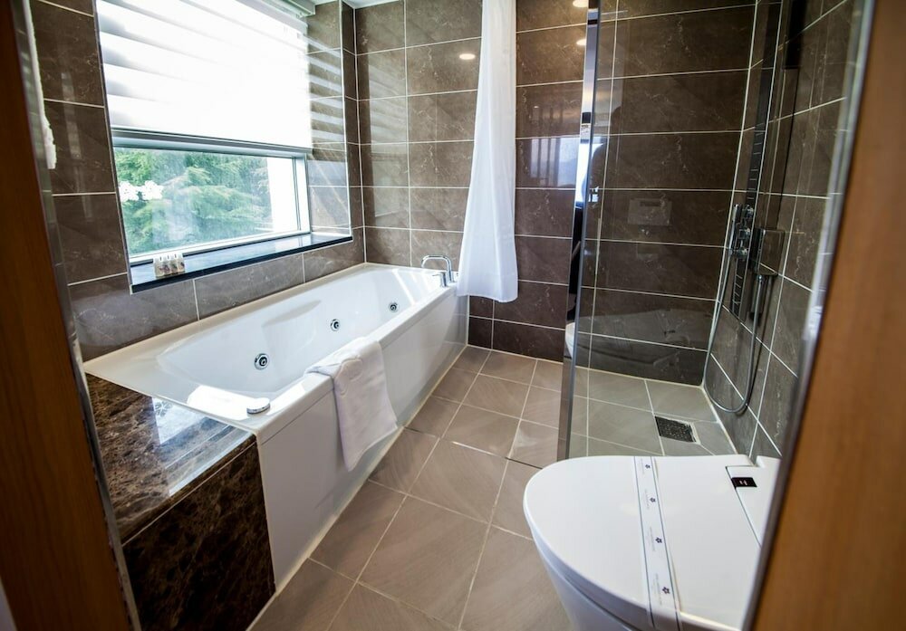 Фото Asia Lakeside Hotel