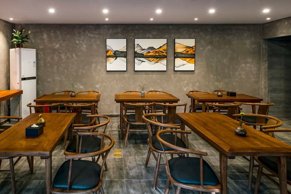 Фото Guipu Courtyard Hotel