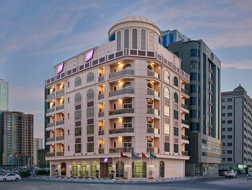 Внешний вид отеля Time Express Hotel Al Khan в Аш-Шардже, фото 1