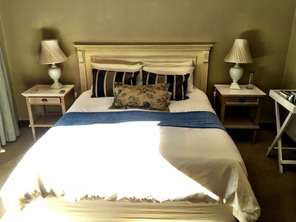 Фото MacGregors Guest House