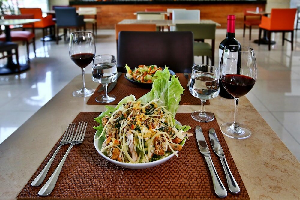 Фото Quality Hotel & Suites Sao Salvador