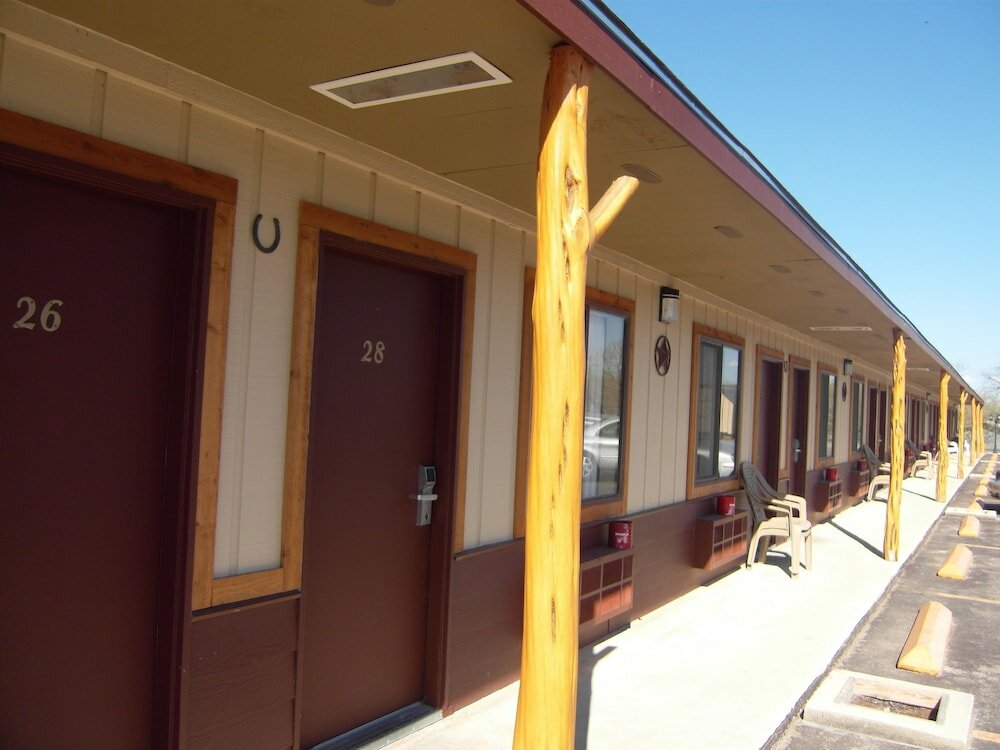 Фото Americas Best Value Inn The Legends Inn