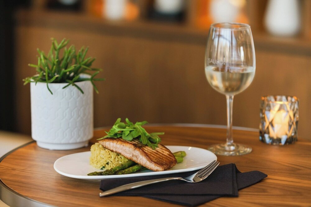 Фото Ac Hotel by Marriott Scottsdale North