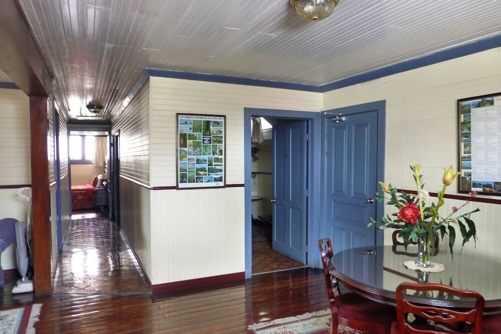 Фото Santo Tomas Hotel