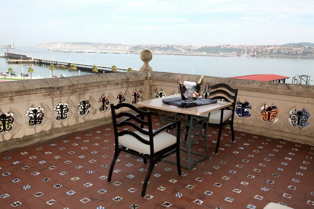 Фото Urh Palacio de Oriol Hotel