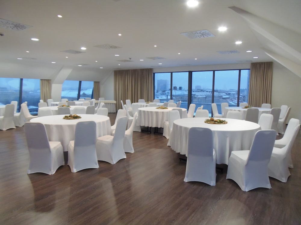 Фото Hotel Saffron