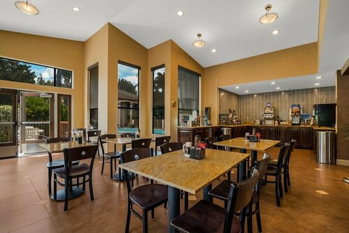 Гостиница Best Western Diamond Bar Hotel & Suites в Помоне