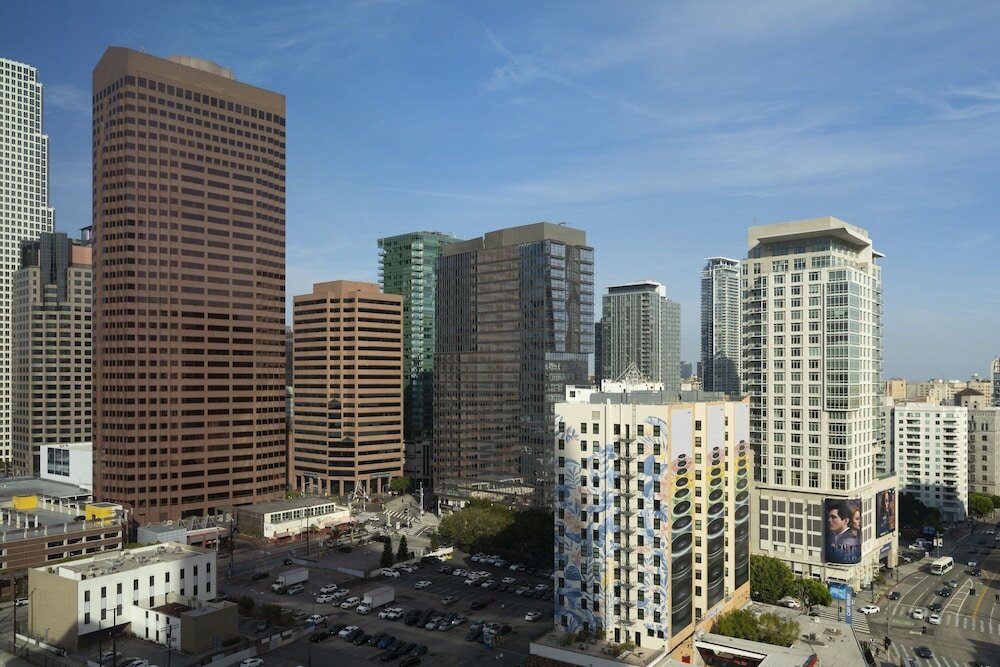 Фото Courtyard by Marriott Los Angeles L. A. Live