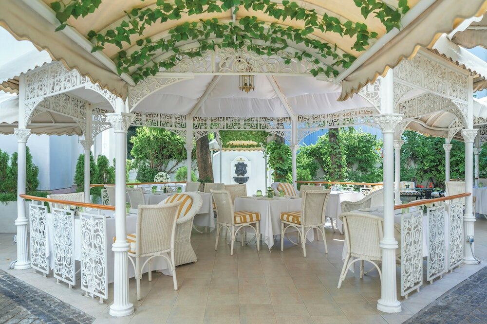 Фото The Imperial