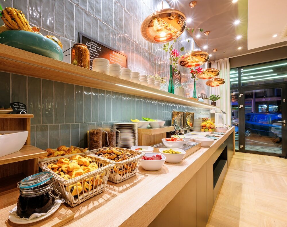 Фото Roombach Hotel Budapest Center