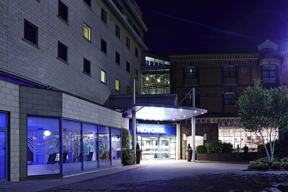 Фото Novotel Cardiff Centre