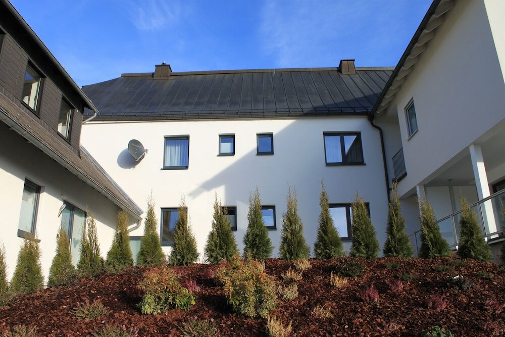 Фото Troll's Brauhaus Hotel