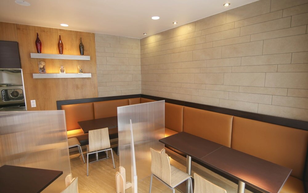 Фото Hotel Esplugues