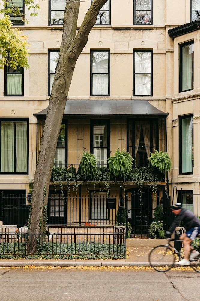 Фото Ambassador Chicago