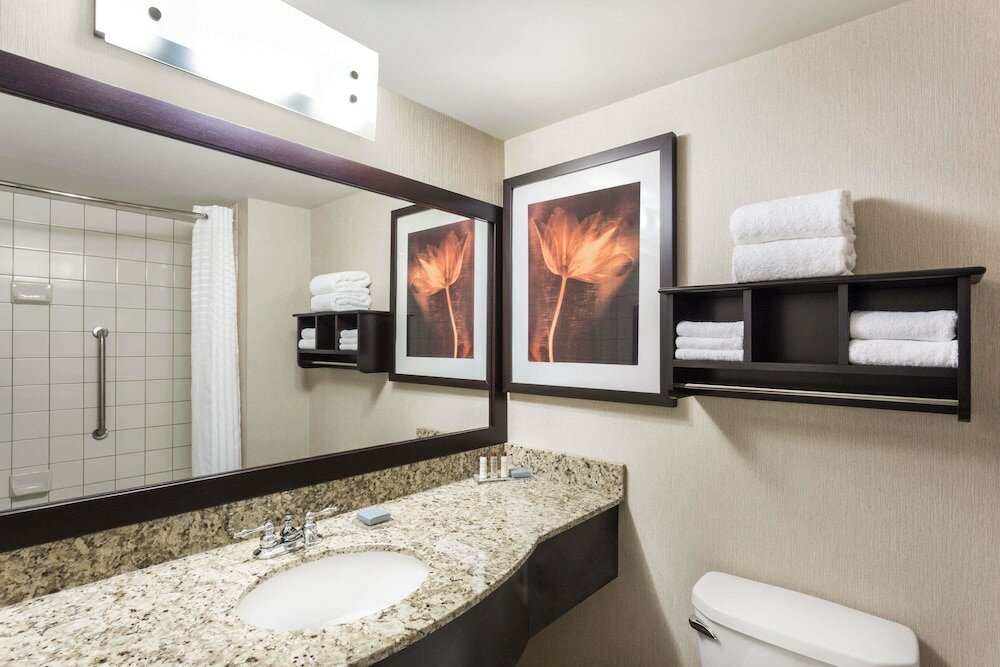 Фото Wingate by Wyndham Regina