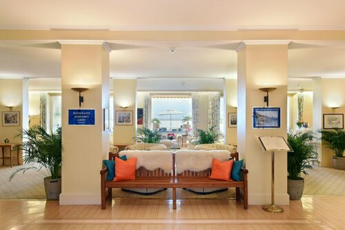 Гостиница Golf Hotel Rene Capt в Монтре