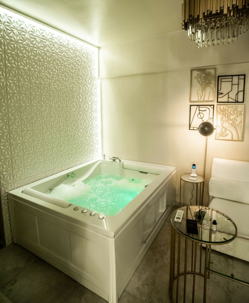 Фото John's Hotel