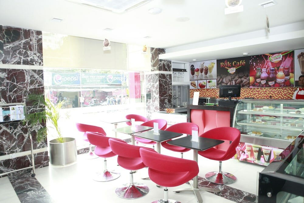 Фото Innotel Luxury Business Hotel