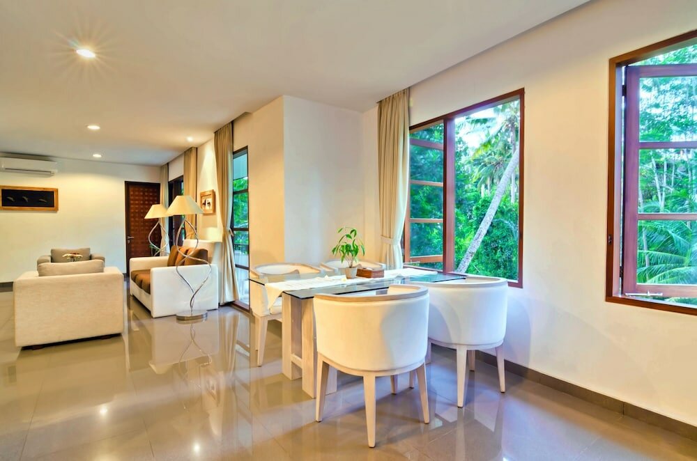 Фото Labak River Hotel by Eps