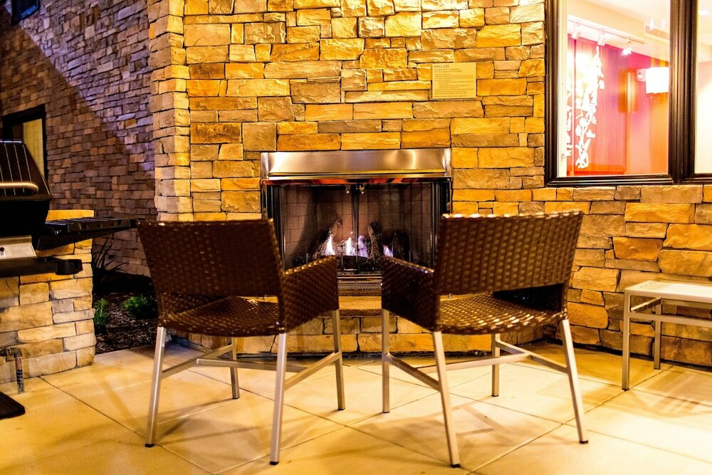 Фото TownePlace Suites by Marriott Lancaster