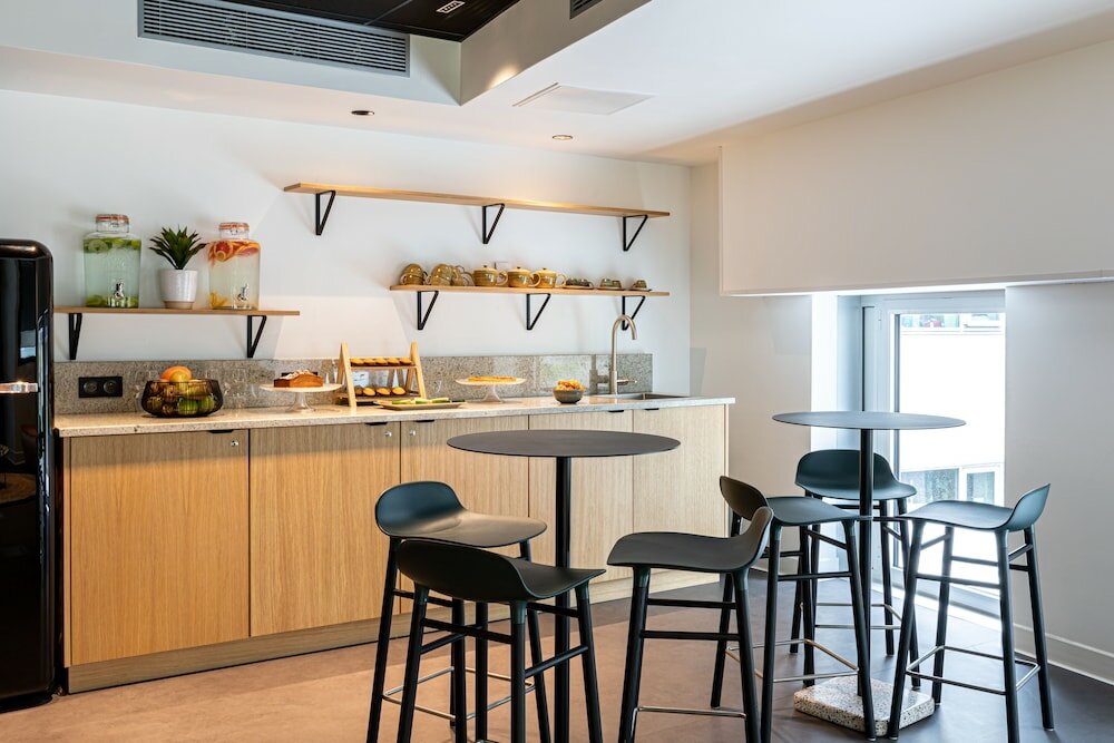 Фото Best Western M Treize Paris Asnieres