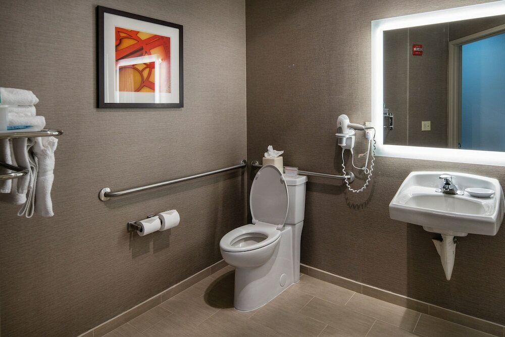 Фото Holiday Inn Express & Suites Santa Clara, an Ihg Hotel