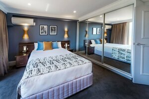 Гостиница Hyde Park Inn