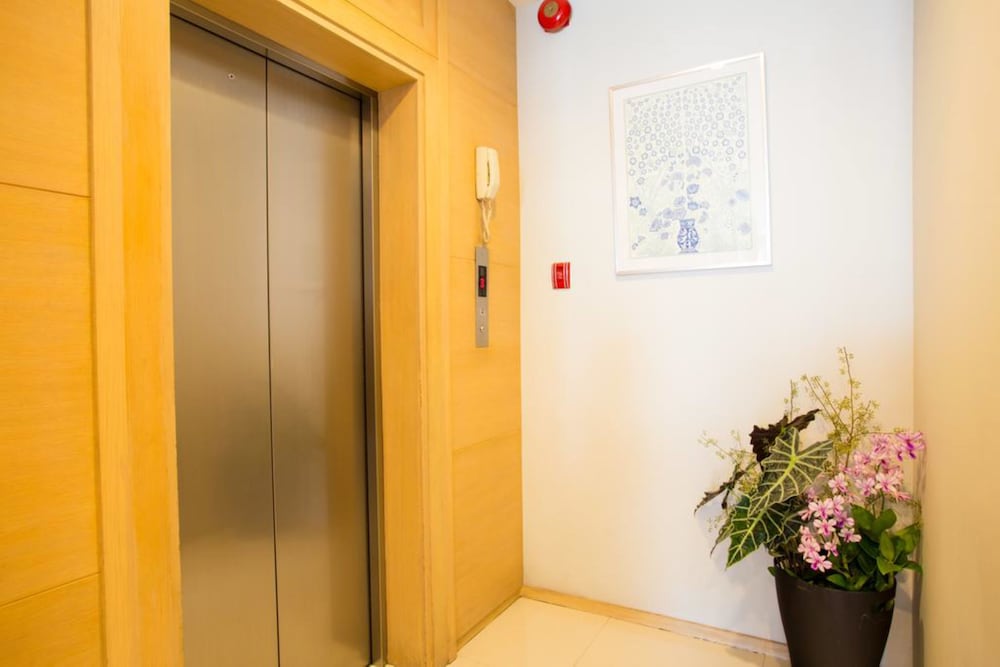 Фото Aphrodite Inn Bangkok