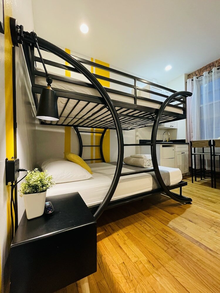 Фото Hotel and the City-Midtown