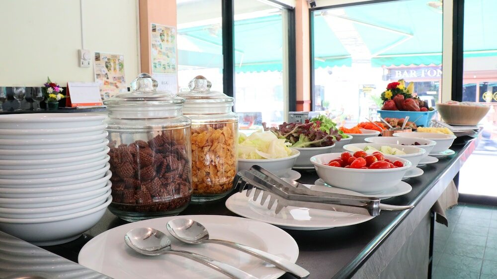 Фото Admiral Suite Serviced Apartment Hotel Sukhumvit