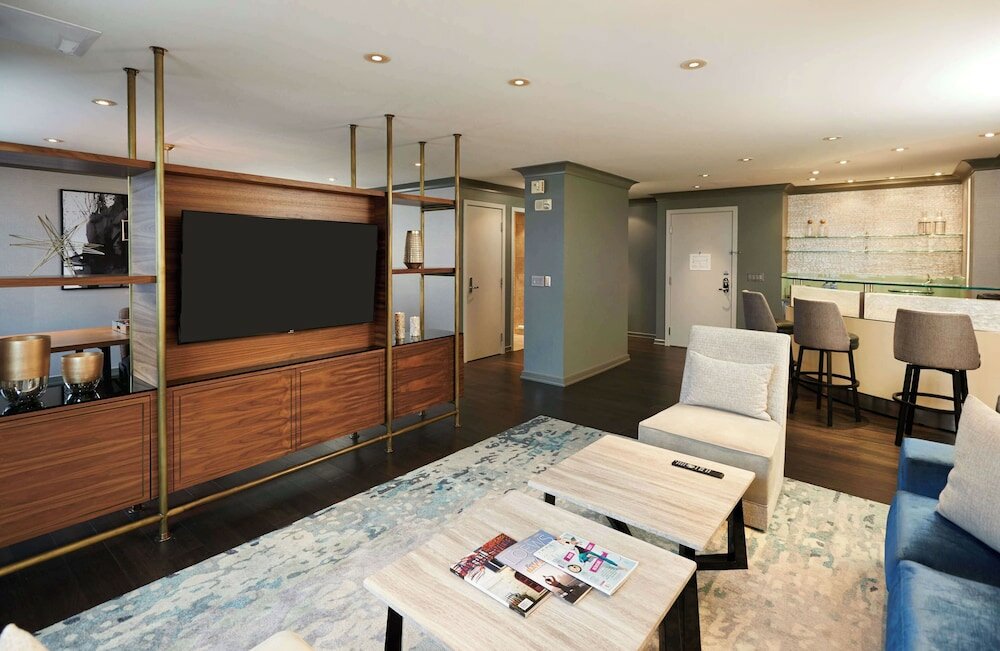 Фото Loews Minneapolis Hotel