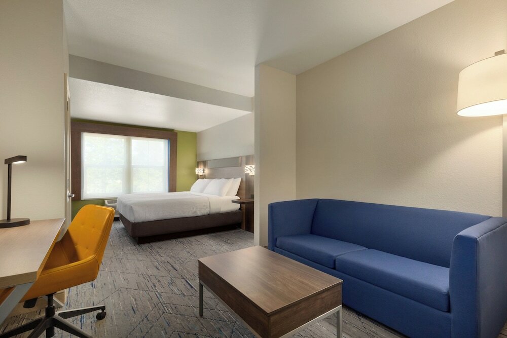 Фото Holiday Inn Express West Sacramento, an Ihg Hotel