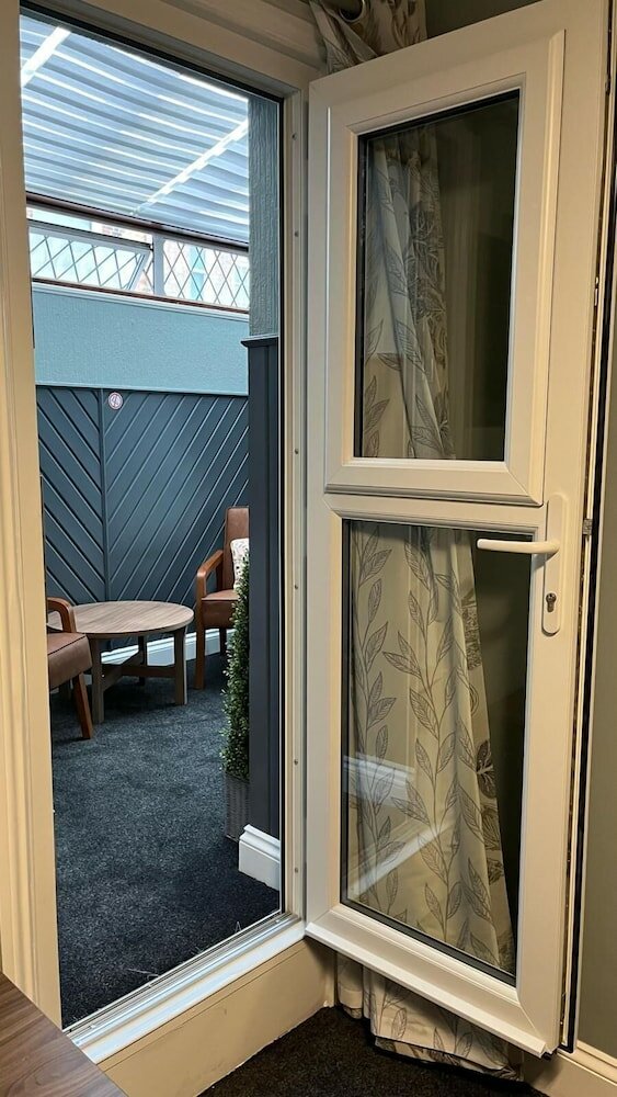 Фото Charlotte Guest House