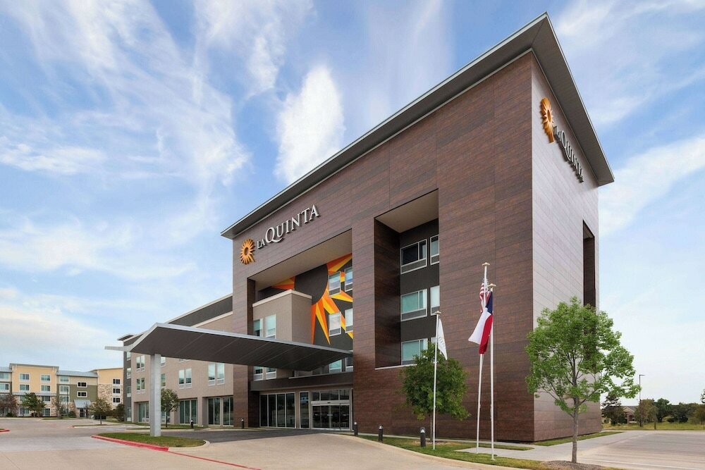 Фото La Quinta Inn & Suites by Wyndham Austin Parmer/Tech Ridge