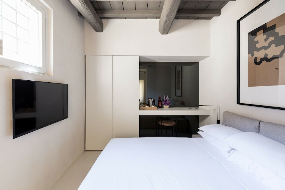 Фото Hotel Scenario