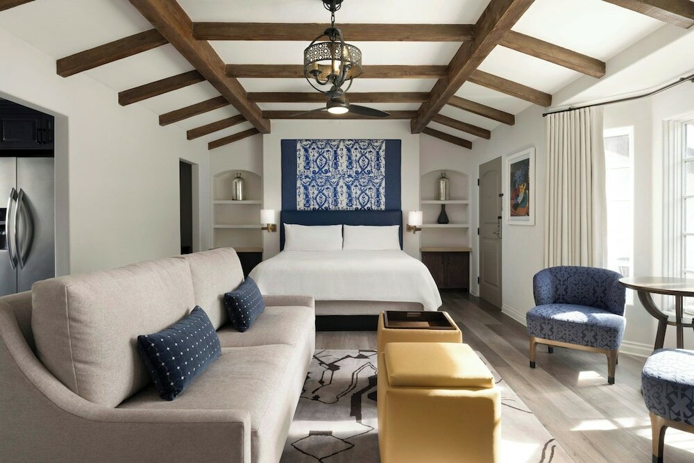 Фото Triada Palm Springs, Autograph Collection by Marriott