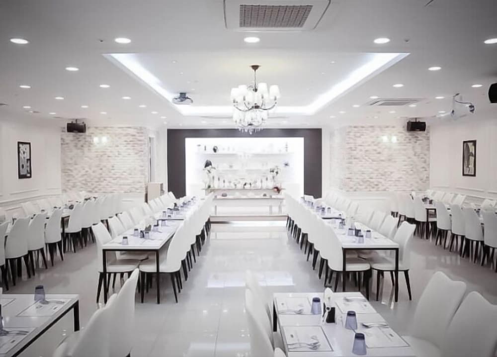 Фото Noblesse Hotel