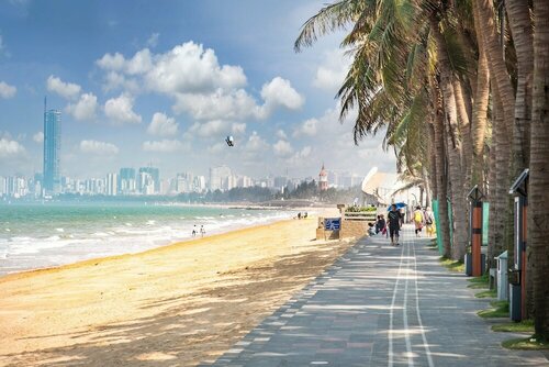 Гостиница Holiday Inn Express Haikou West Coast, an Ihg Hotel в Хайкоу