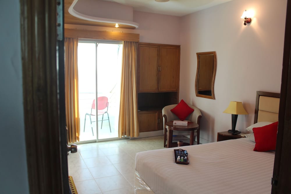 Фото Hotel Sea Crown