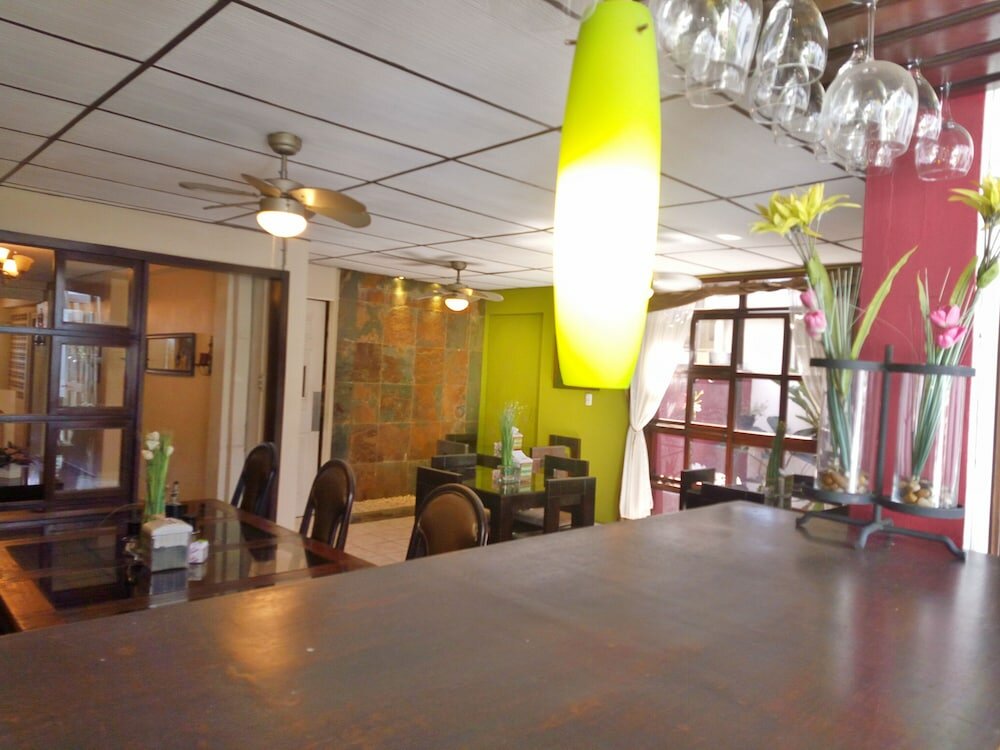 Фото Hotel Tazumal House