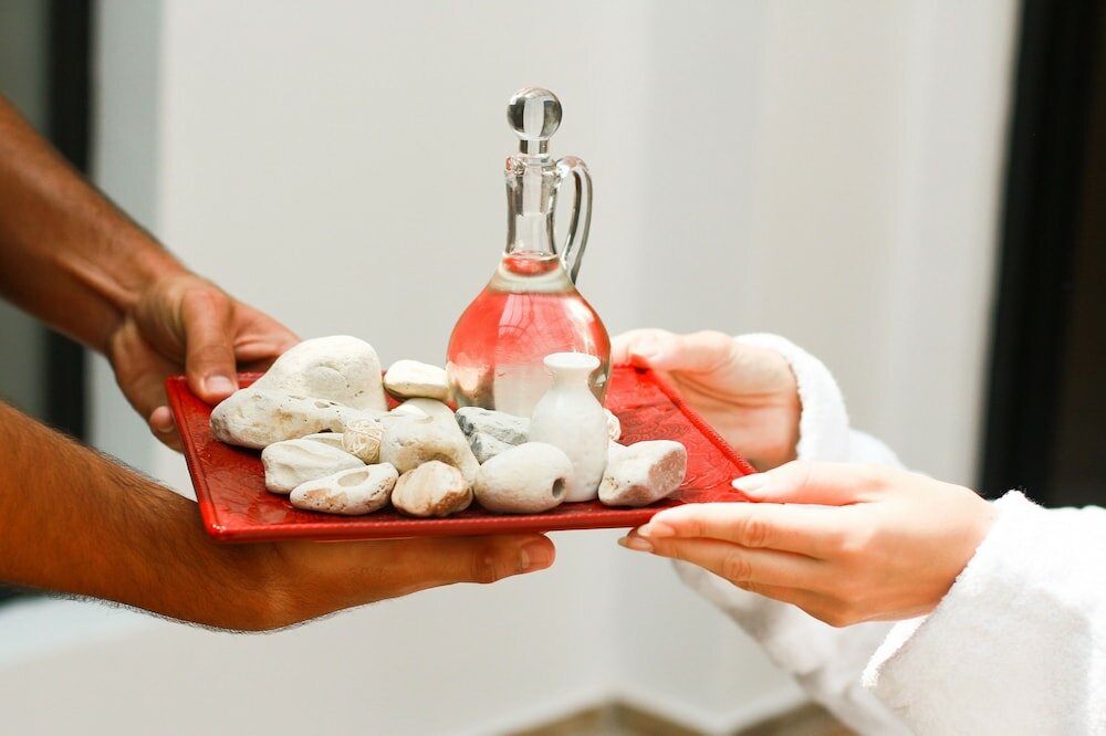 Фото White Rock Castle Hotel