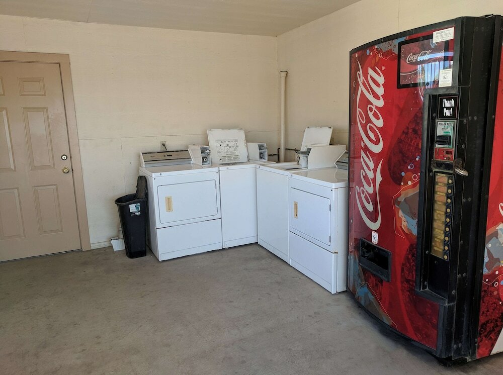 Фото Americas Best Value Inn Brownsville