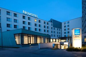 Гостиница Novotel Hamburg City Alster