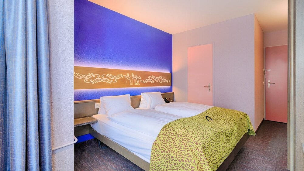 Фото отеля 3